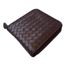 Bottega Veneta Bi-Fold Zip Wallet In Intrecciato Choclate Bottega Veneta Bi-Fold Zip Wallet In Intrecciato Choclate